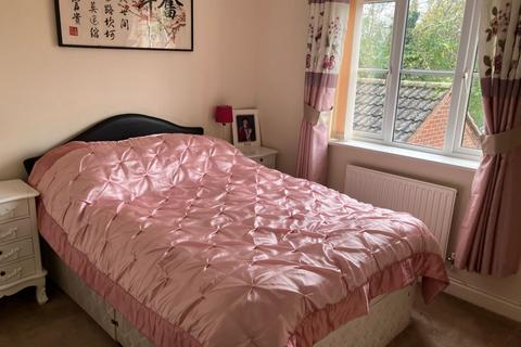 27 Ashton Close, Daventry, NN11 9YW