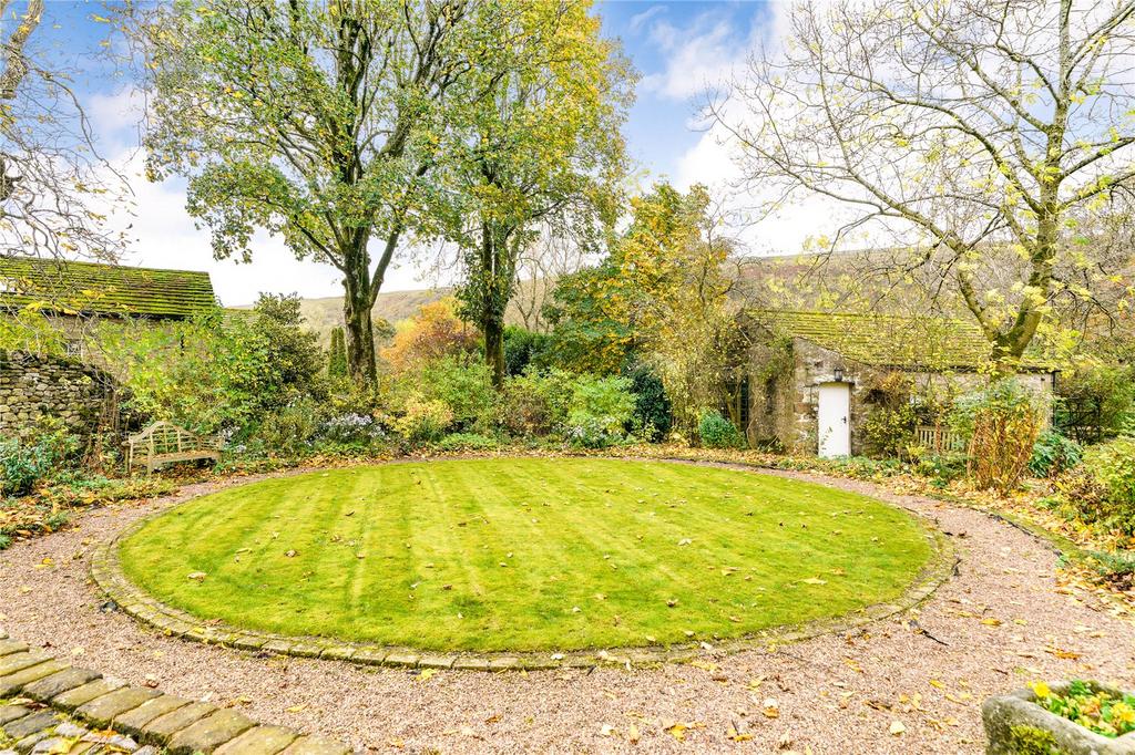 Lawned Garden