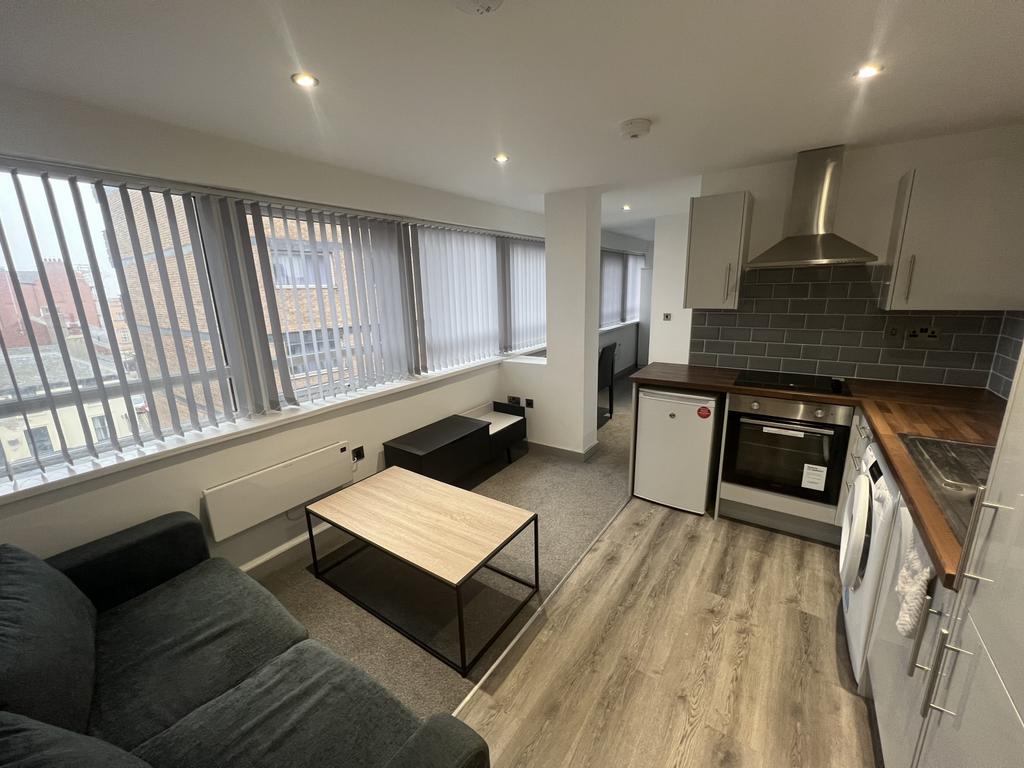 Modern Studio to Rent in the City Centre