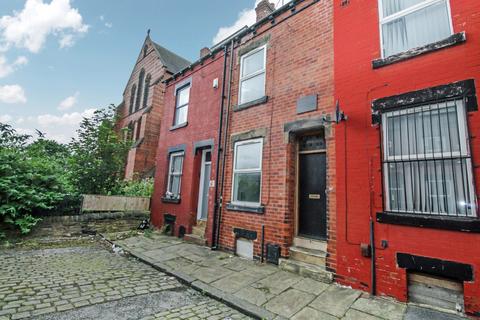 3 bedroom terraced house to rent, BILLS INCLUDED - Beamsley Mount, Hyde Park, Leeds, LS6