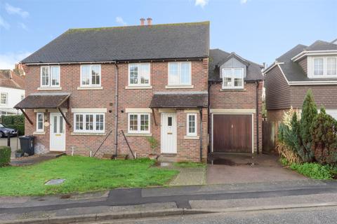 3 bedroom semi-detached house for sale - Springbank, Chichester, PO19