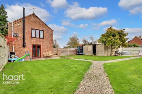 7 bedroom detached house for sale, Chequers Road, Grimston