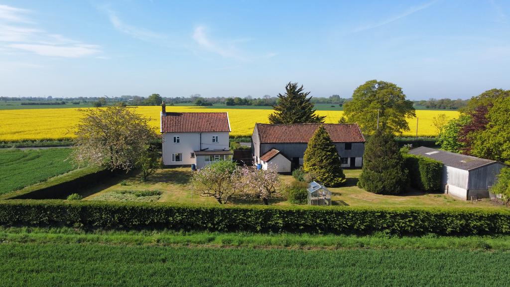 Laxfield, Nr Framlingham, Suffolk 3 bed detached house for sale £550,000