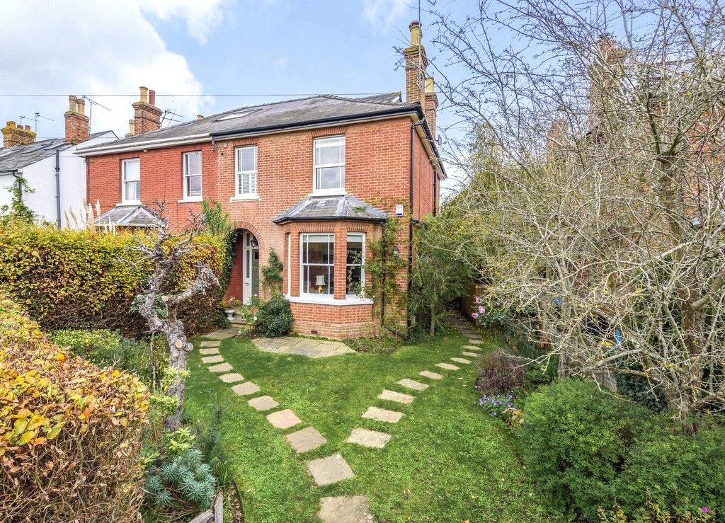 Tilt Road, Cobham, KT11 4 bed semidetached house £1,595,000