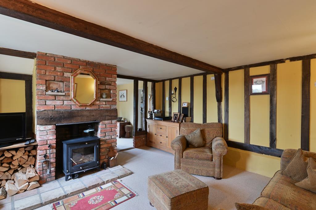 Brundish, Near Framlingham, Suffolk 3 bed cottage for sale £325,000