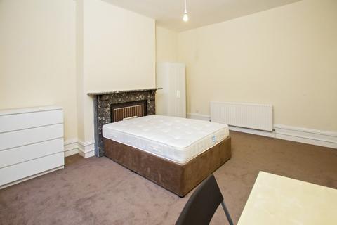 6 bedroom terraced house to rent - ALL BILLS INCLUDED - Bainbrigge Road, Headingley
