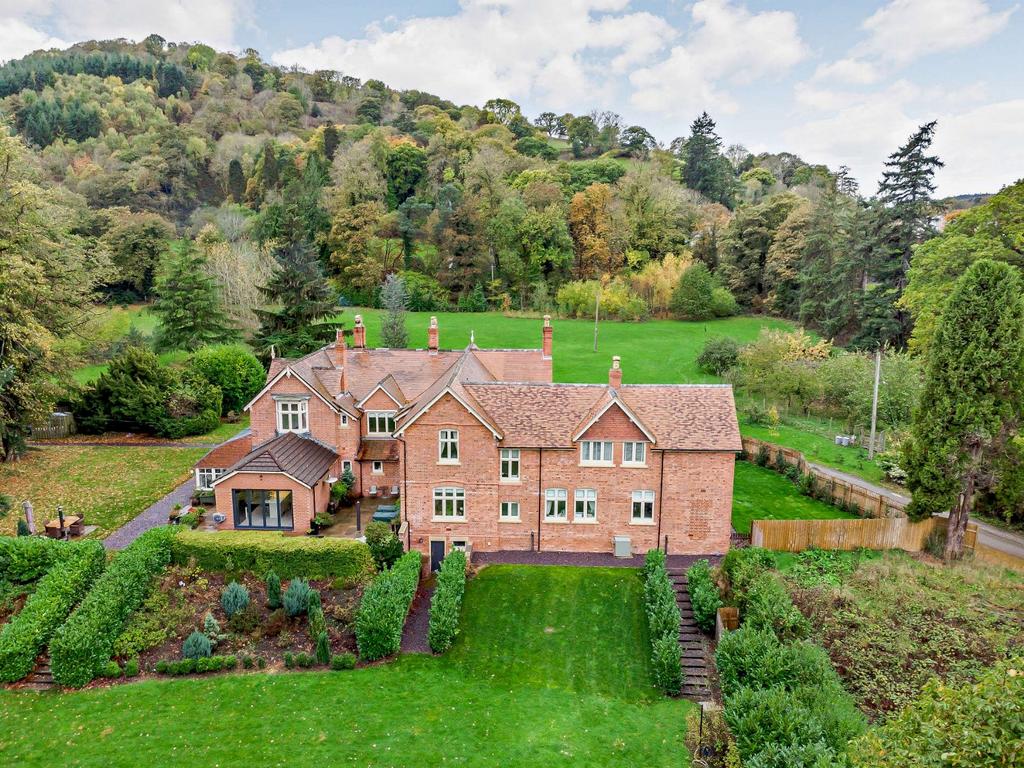 Berwyn Road, Llangollen 9 bed detached house for sale £1,300,000