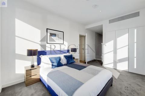 3 bedroom apartment to rent, Douglass Tower, Goodluck Hope Walk, E14