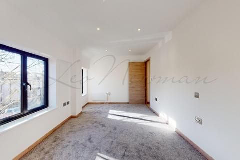 undefined, Harvest Lane, Thames Ditton, KT7