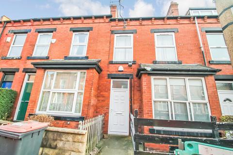 5 bedroom terraced house to rent, BILLS INCLUDED - Chestnut Avenue, Hyde Park, Leeds, LS6