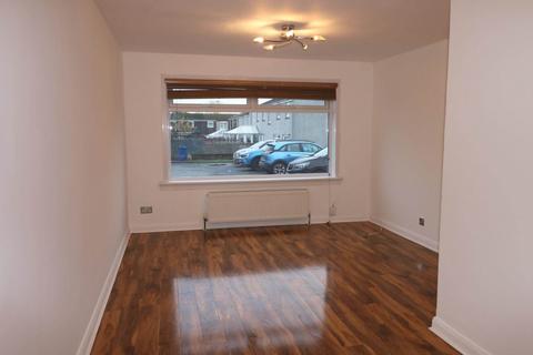 3 bedroom terraced house to rent, Berwick Crescent, Paisley, PA3 3TF