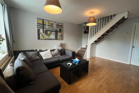 2 bedroom terraced house to rent, Velour Close, Trinity Riverside, Salford, M3 6AP