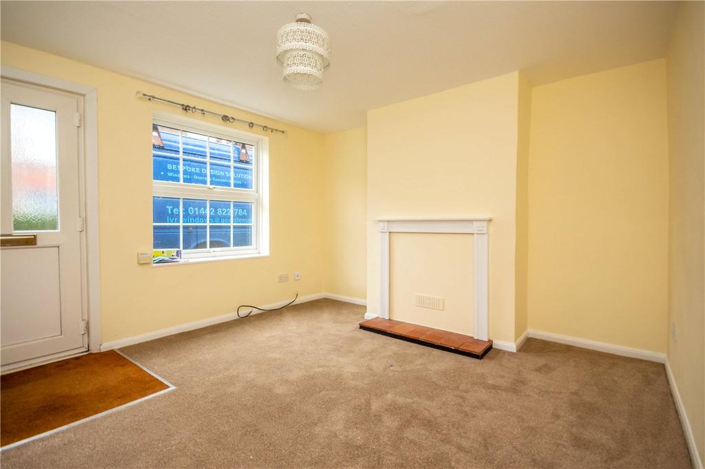 Charles Street, Tring, Hertfordshire 2 bed end of terrace house £300,000
