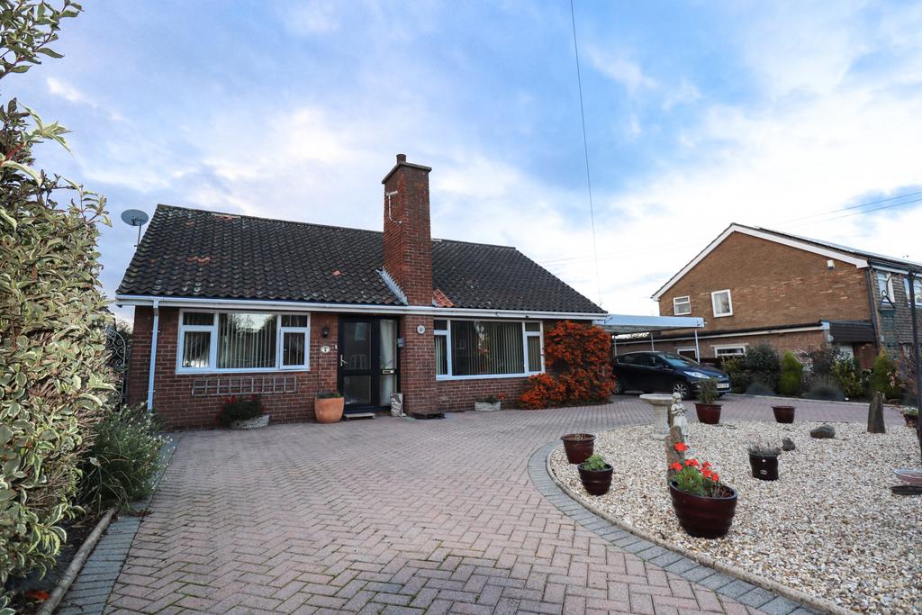3 Bedroom detached country bungalow
