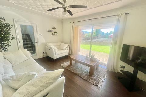 16 Morgan Street, Trebanos, Swansea, SA8 4DW