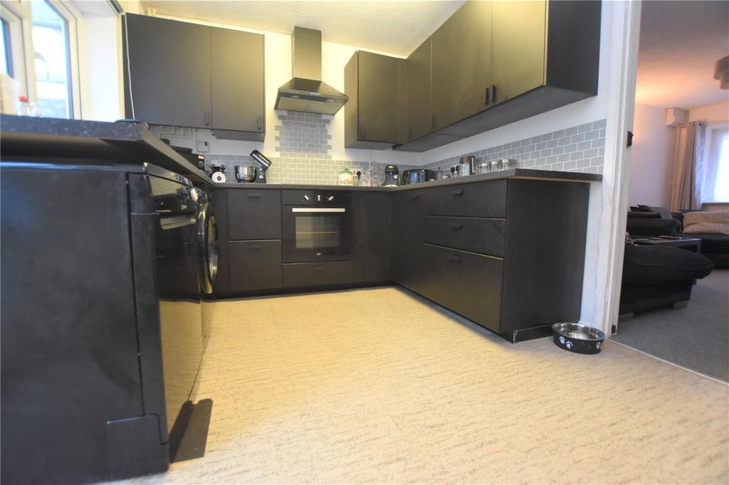Ashbourne Crescent, Taunton, Somerset, TA1 3 bed semidetached house