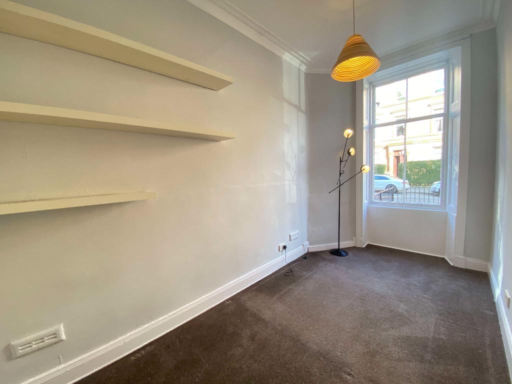 Apartment in Glasgow - More