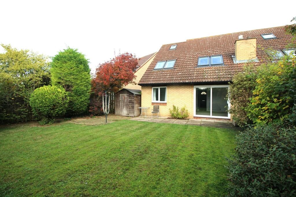 Thorpe Way, Cambridge 3 bed semidetached house £1,500 pcm (£346 pw)