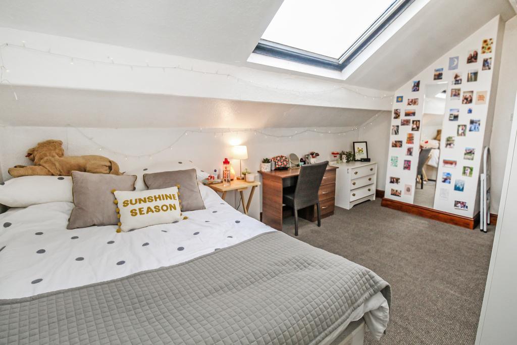 ALL BILLS INCLUDED Queens Road 6 bed terraced house to rent £2,860