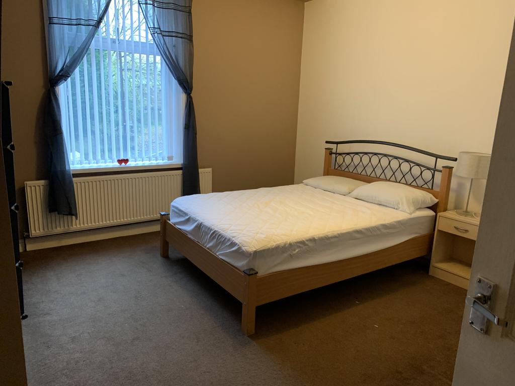 Hufling Lane, Burnley BB11 2 bed terraced house £500 pcm (£115 pw)