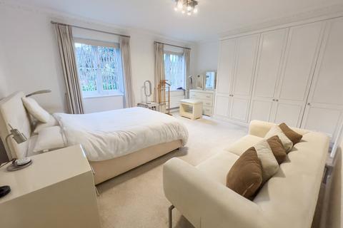 2 bedroom apartment for sale, Cranbourne Court, 280 Hale Lane, Edgware, HA8