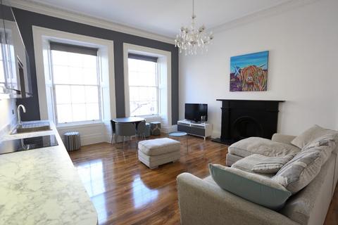 2 bedroom flat to rent, Clarence Street, Stockbridge, Edinburgh, EH3