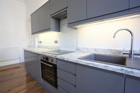 2 bedroom flat to rent, Clarence Street, Stockbridge, Edinburgh, EH3