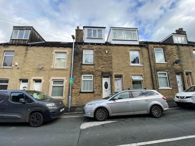 Mount Street, Eccleshill, Bradford... 3 bed terraced house £795 pcm