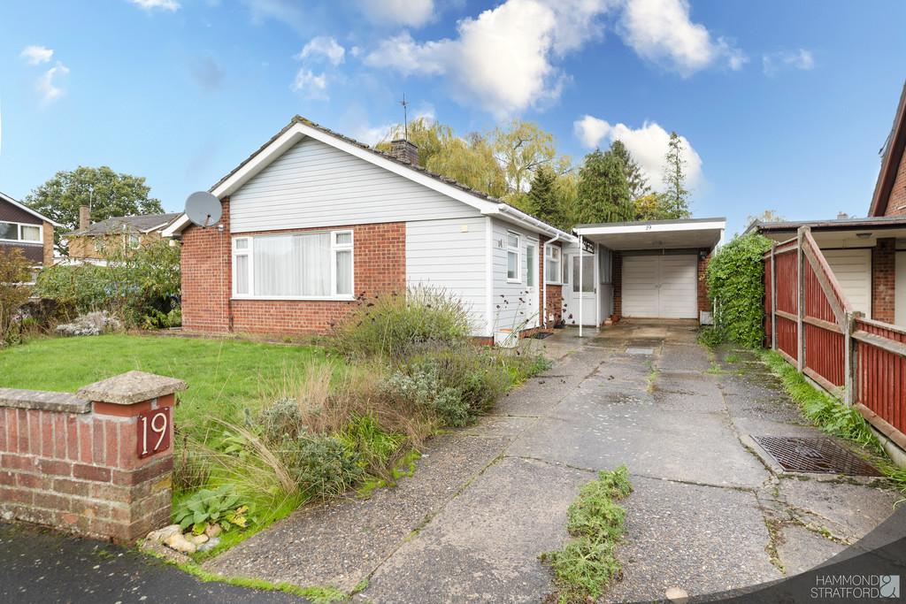 Karen Close, Hethersett 2 bed detached bungalow £350,000