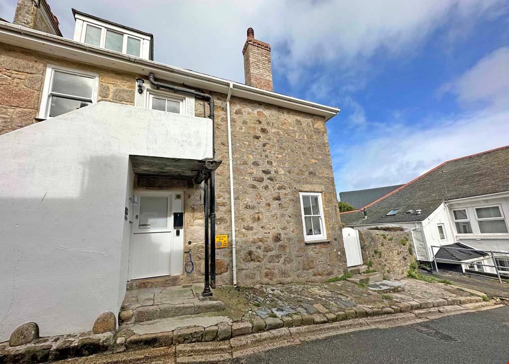 Carncrows Street Old Town, St Ives, Cornwall 3 bed ground floor flat £525,000