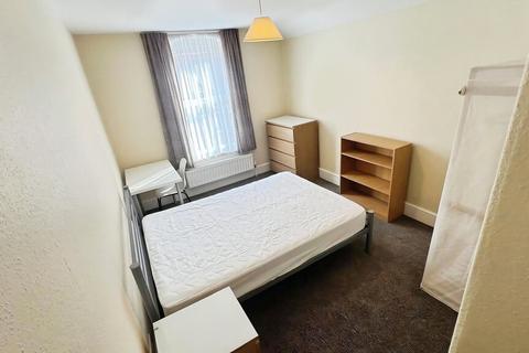 5 bedroom terraced house to rent, Polsloe Road , Exeter