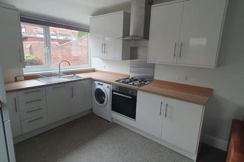 5 bedroom terraced house to rent, Clinton Avenue, Exeter