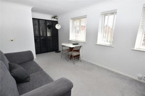 1 bedroom apartment to rent, Woodcotes, Shoebury