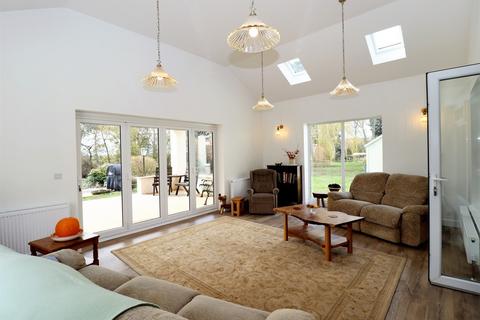 3 bedroom detached bungalow for sale - Holmes Road, Stixwould, Woodhall Spa
