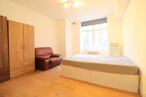 2 bedroom flat to rent, Queensway, London W2