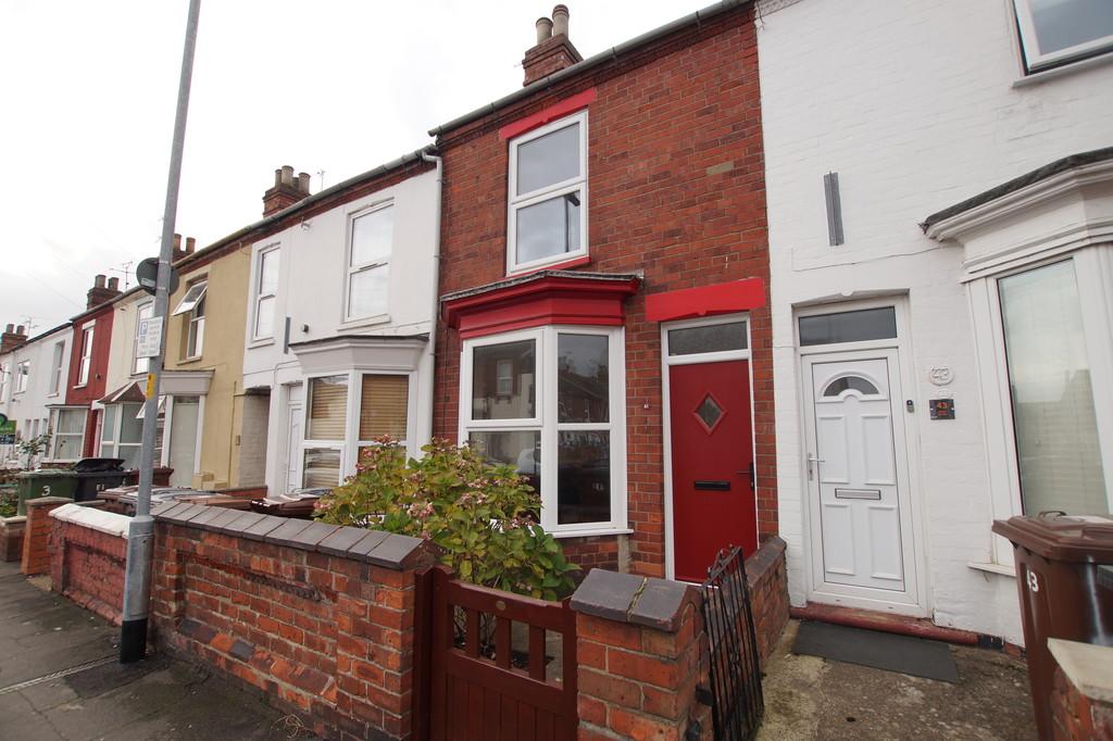 Moor Street, Lincoln 2 bed terraced house - £675 pcm (£156 pw)