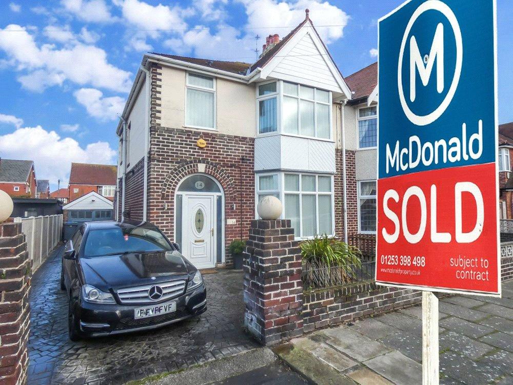 Calder Road, Bispham, Blackpool 3 bed semidetached house £235,000