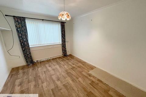 11 Awelon Mor, Prestatyn, LL19 7UG