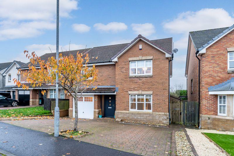 51 Earlswood Avenue, Irvine, KA11 2FD 4 bed detached house £1,200 pcm