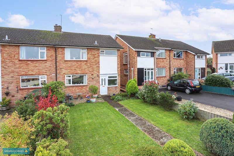 Peacocks Close, Wellington 3 bed semidetached house for sale £325,000