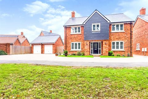 5 bedroom detached house to rent - Nagle Close, Burghfield Common, Reading, Berkshire, RG7