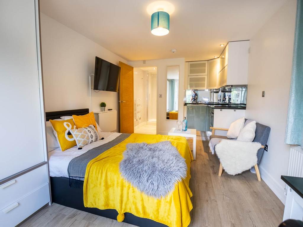 Giles Lane, Canterbury, Kent 1 bed house £1,083 pcm (£250 pw)