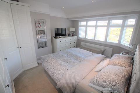 142 Winkworth Road, Banstead, SM7 2QR
