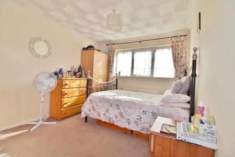 3 bedroom terraced house for sale - Lynden Way, Swanley