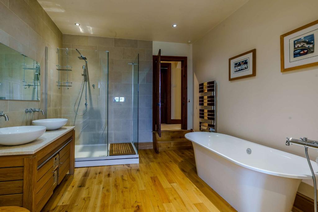 Principal Ensuite