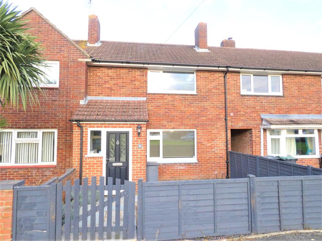 Redbridge Grove, Havant, Hampshire, PO9 2 bed terraced house £1,000 pcm (£231 pw)