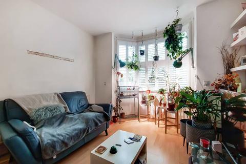 158 Risley Avenue, London, N17 7ER