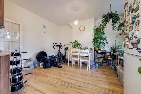 158 Risley Avenue, London, N17 7ER