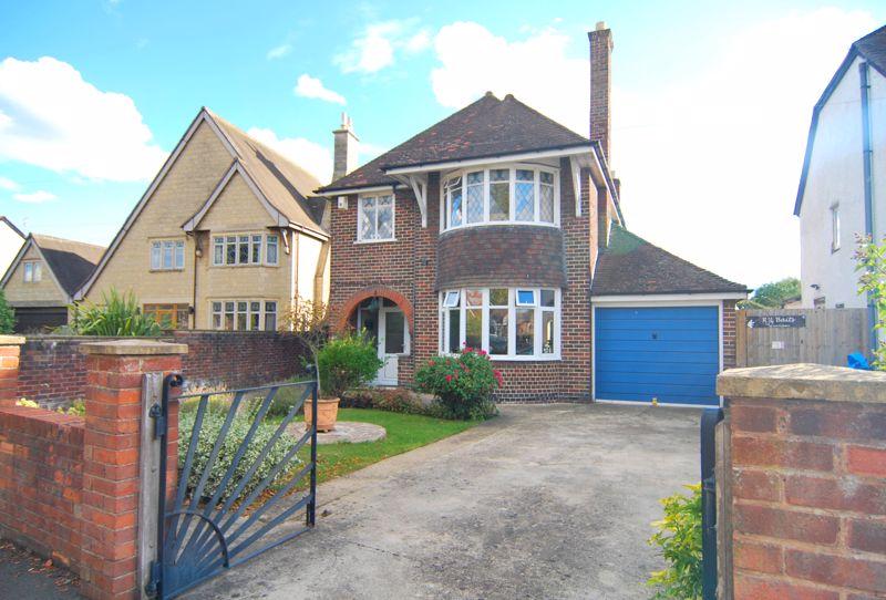 Estcourt Road, Gloucester 4 bed detached house for sale £565,000