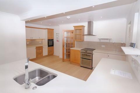 Treetops Frome Road, East Horrington, Wells, BA5 3DP